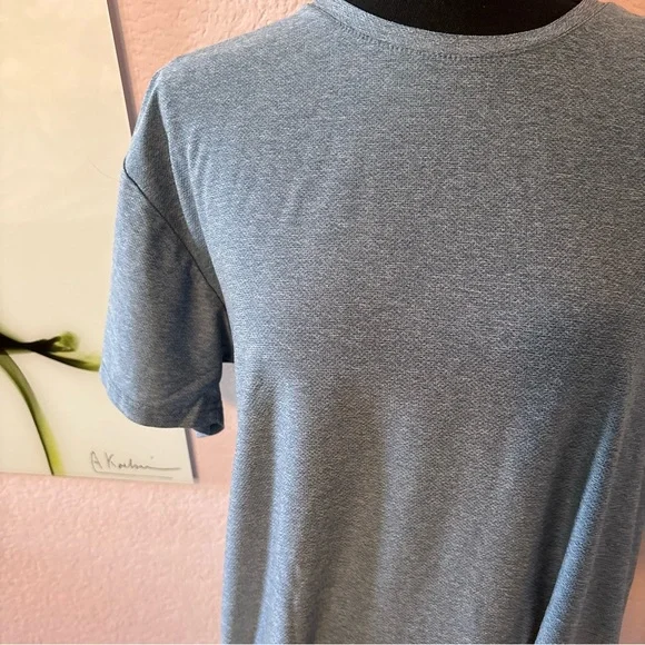 Shirt size XL - Picture 2 of 4